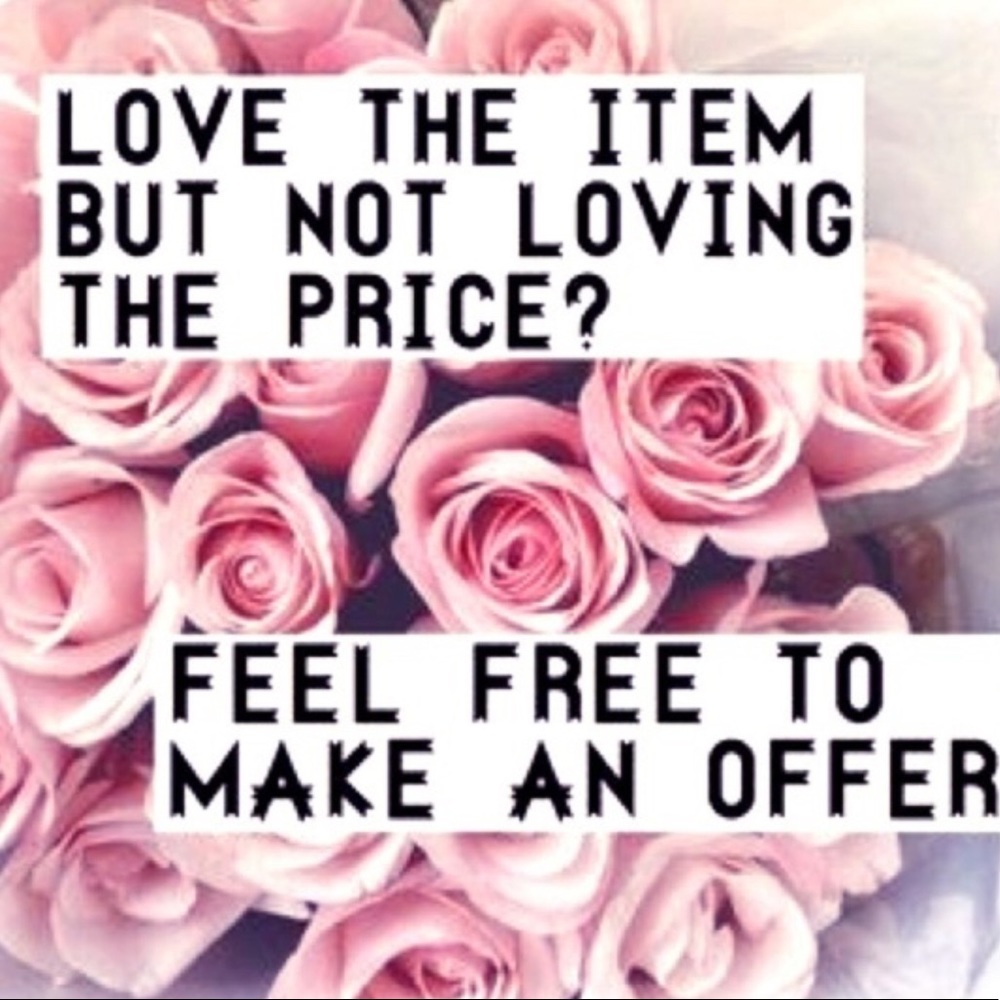 💕 REASONABLE OFFERS ONLY 💕